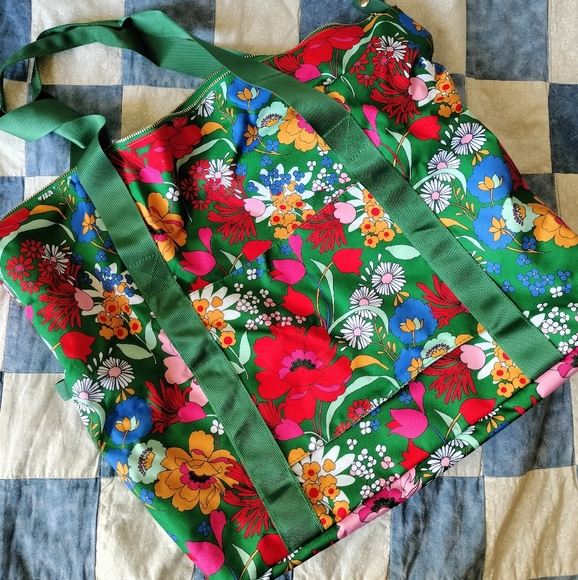 ban.do Bags Bando Emerald Super Bloom Getaway Weekend Bag Poshmark